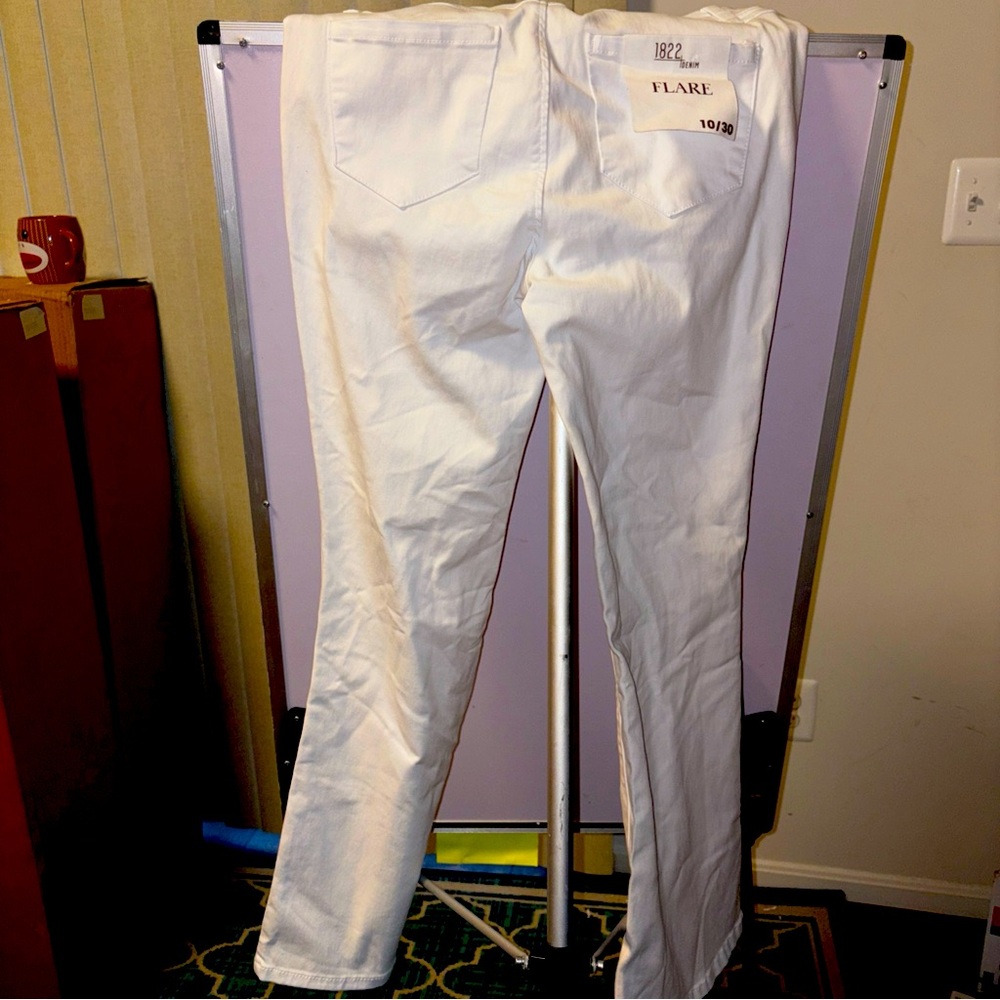 1822 Denim Jeans Women’s Size 10/30 Flare  Super Stretch White NWT - Picture 6 of 8